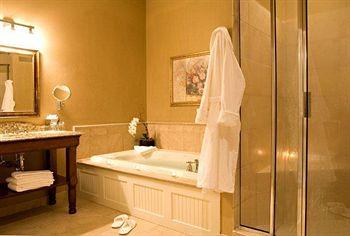 The Clarke Hotel Waukesha Eksteriør bilde